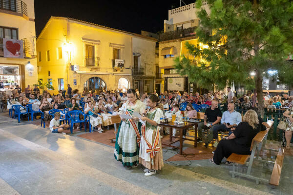 Un año más l’Alfàs revive una de sus tradiciones culturales más antiguas con ‘Les Copletes a la Verge dels Dolors’ 