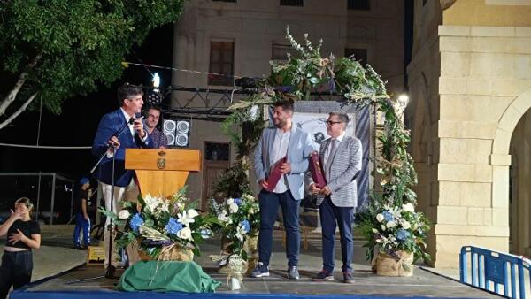 El pregonero de las fiestas de San Miguel 2023, Jaume Ferrándiz, marca el inicio de las fiestas patronales en el barrio de la Ermita