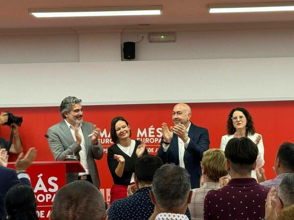Soler y Pajín llaman al voto responsable para detener el ascenso de la ultraderecha
